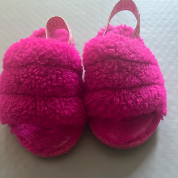UGG Fluff Yeah Toddler Slippers - Picture 2 of 7